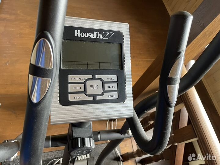 Эллиптический тренажер HouseFit