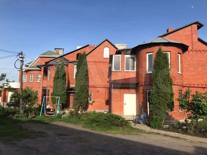 Дом 212 м² на участке 3 сот.