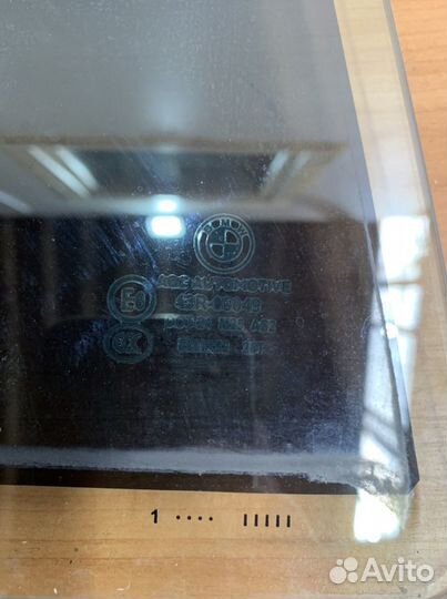 Стекло заднее правое Bmw f11 туринг