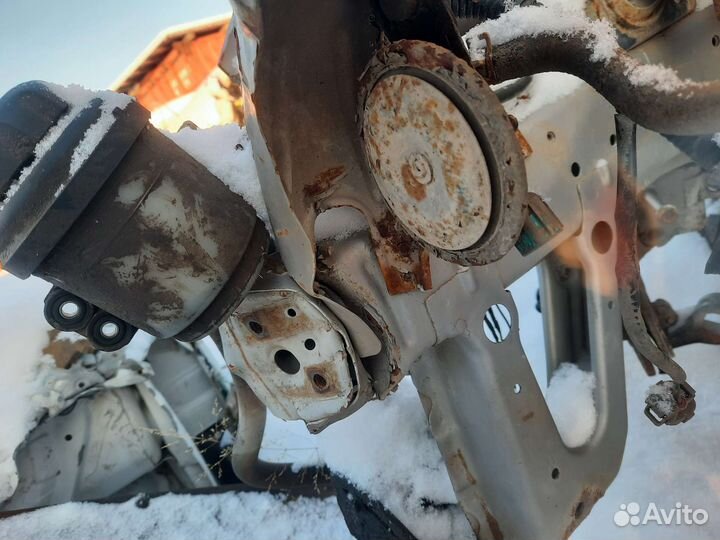 Панель радиатора Chevrolet spark m200