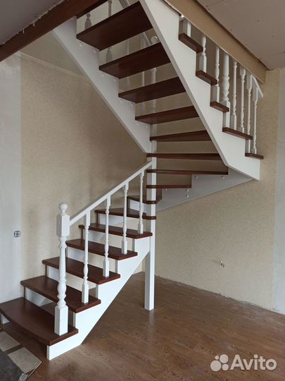 Деревянные лестницы, изготовление и монтаж