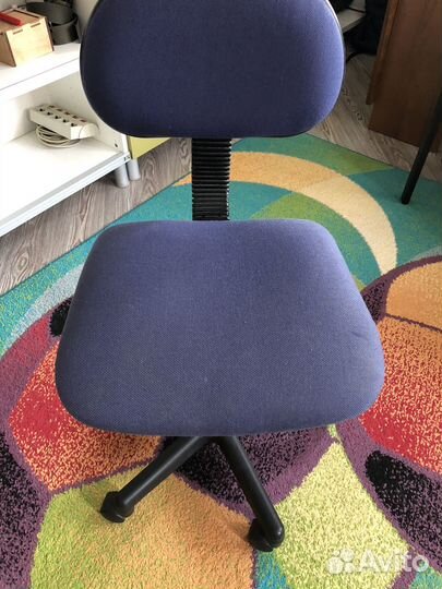 Компьютерное кресло для школьника