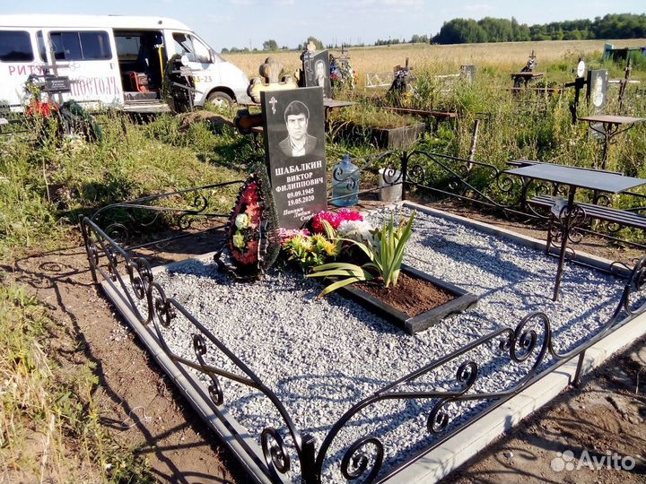 Благоустройство могил,бордюры,плитка на могилу