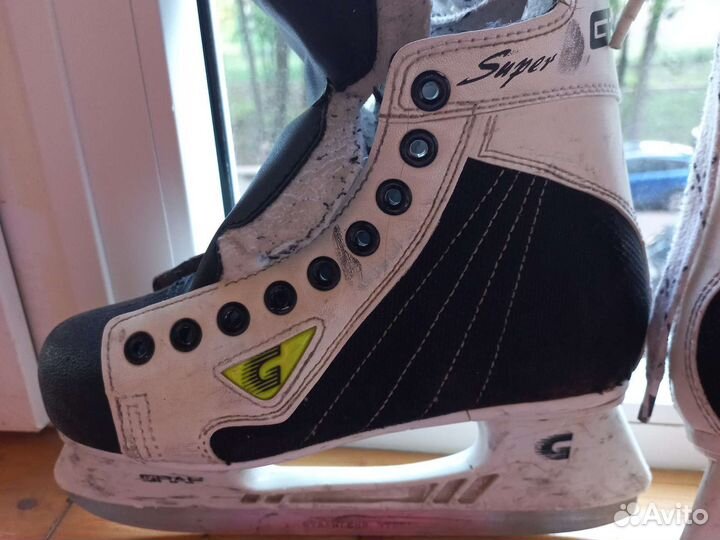 Коньки хоккейные graf