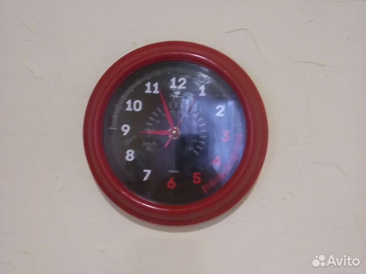 Часы настенные