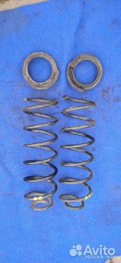 Пружина задняя golf 3
