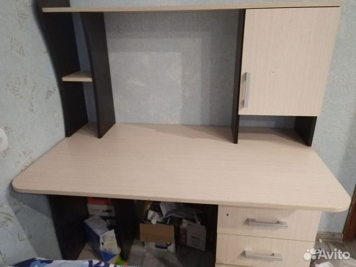 Компьютерный стол