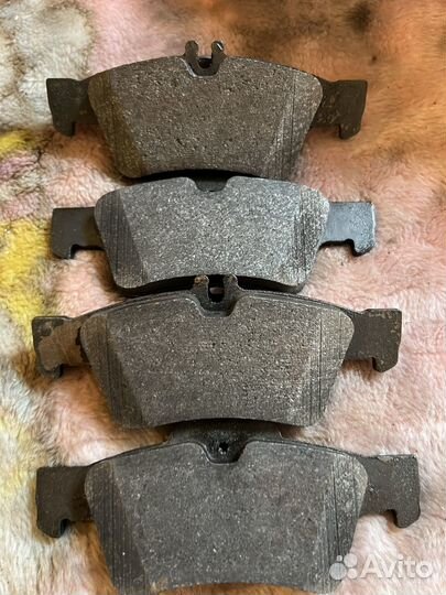 Тормозные колодки зад Mersedes E(W211)