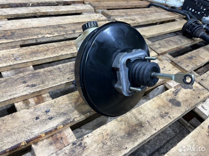 Вакуумный усилитель тормозов Bmw Z4 E85 M54B25