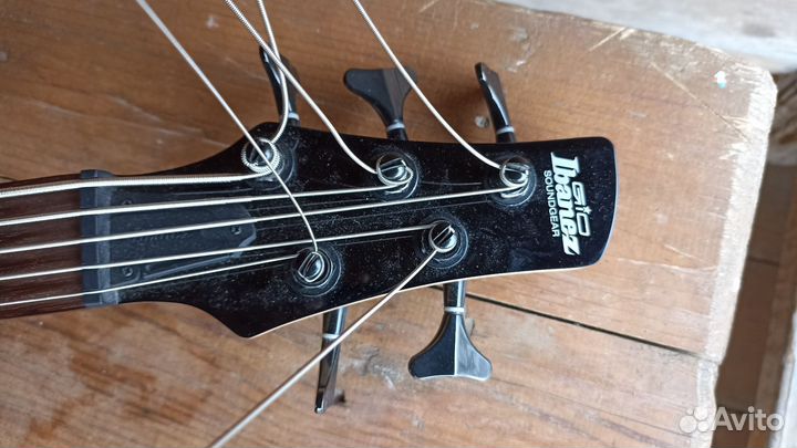 Бас гитара Ibanez GSR 205B 5 струн