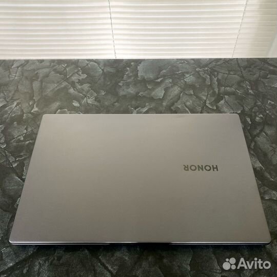 Ноутбук Honor MagicBook X15