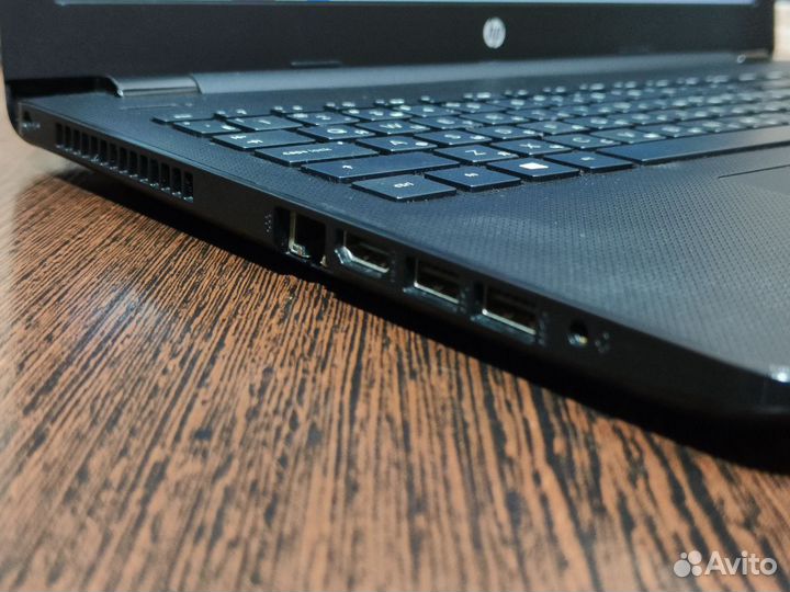 Ноутбук HP 4/256 для работы учебы