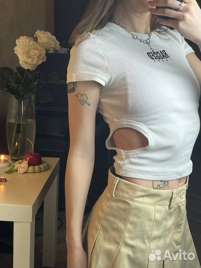 Топ The Ragged Priest с вырезами футболка