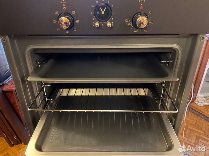 Электрический духовой шкаф Bosch HBN230N60