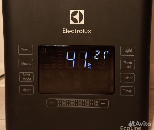 Увлажнитель воздуха Electrolux EHU 3710D