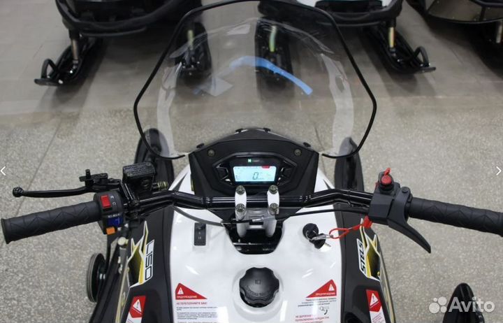 Снегоход Стелс Капитан 150 Витринный