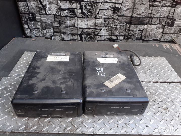 Бмв е38 CD-чейнджер