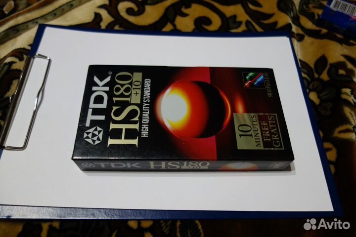 Две видеокассеты TDK 180 и Samsung 240
