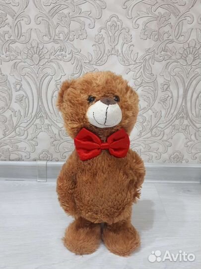 Музыкальный мишка