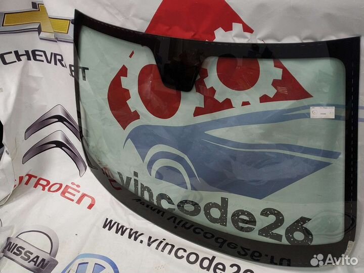 Лобовое стекло LADA Vesta + замена за 4 часа