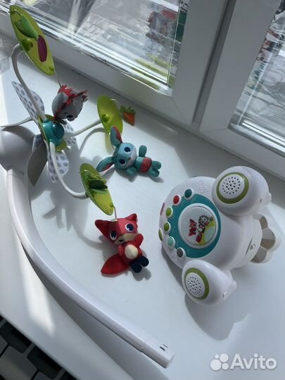 Мобиль на кроватку tiny love