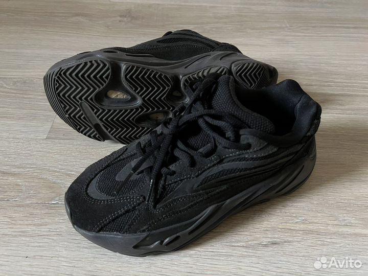 Оригинал yeezy 700 v2 vanta Adidas