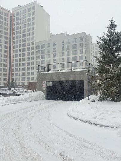 Машиноместо, 14 м²