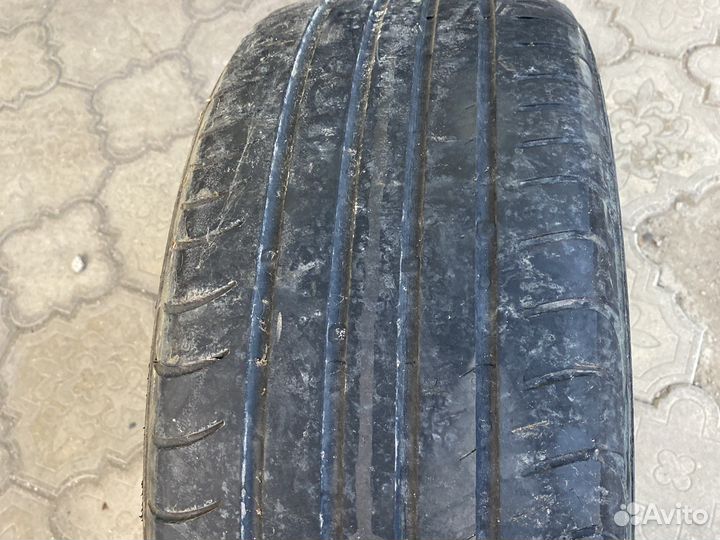 Viatti Strada Asimmetrico 215/50 R17