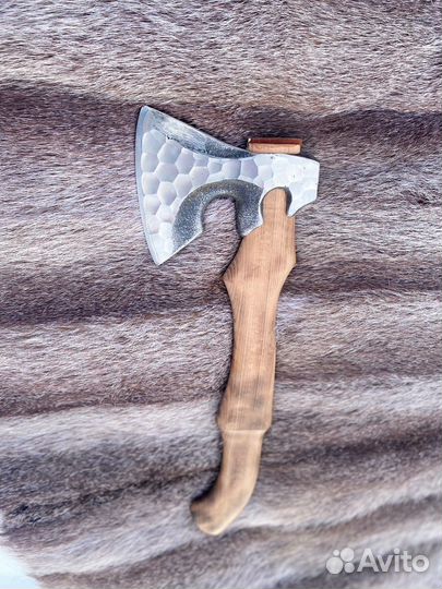 Топор ручной работы