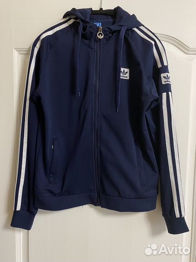 Спортивный костюм adidas