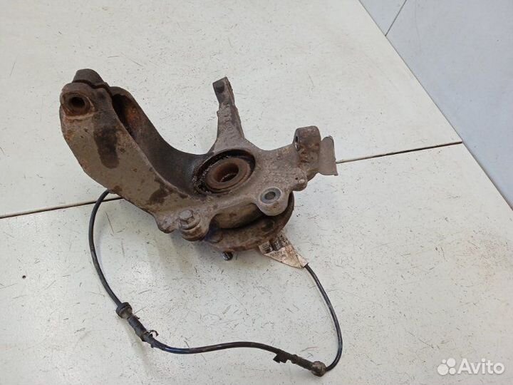 Кулак поворотный передний правый Ford C Max 1.8