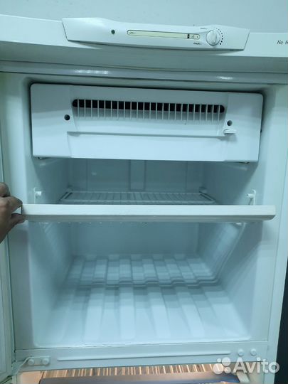 Холодильник Indesit NoFrost 1,86м