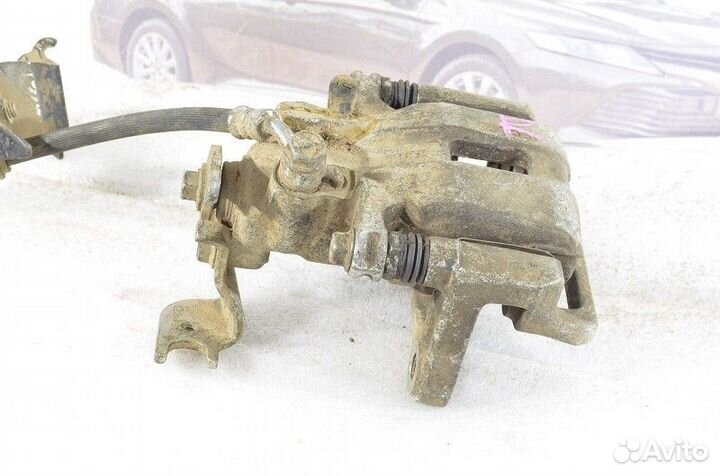 Суппорт задний правый Honda Accord 8