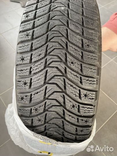 Michelin Latitude X-Ice North 3 215/60 R16 99T