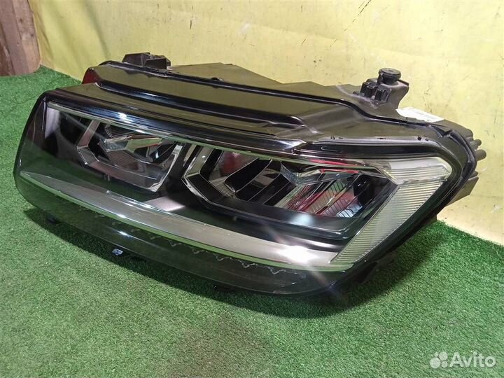 Фара левая Volkswagen Tiguan Mk2 2016