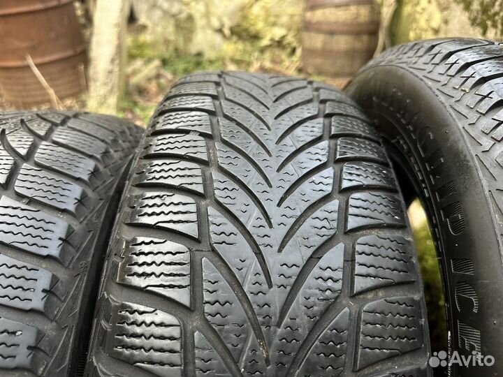 Goodyear UltraGrip Ice 2 195/65 R15 95T