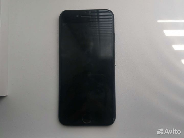 Телефон iPhone 7 128gb