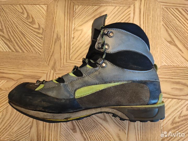 Треккинговые ботинки La Sportiva размер 42 EU