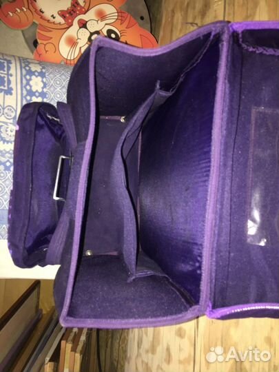 Продаем ранец школьный для девочки