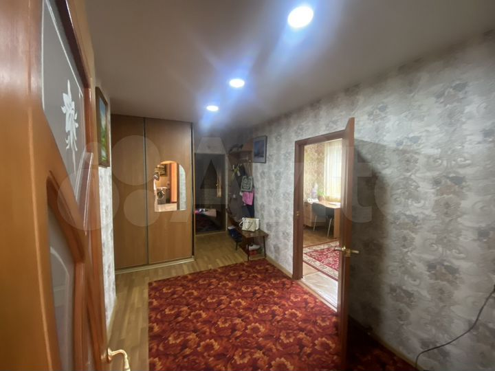 Дом 184 м² на участке 5 сот.