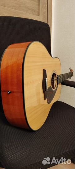 Акустическая гитара Yamaha FG800
