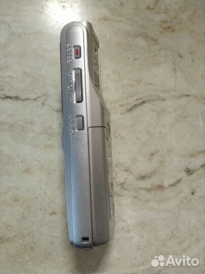 Диктофон Sony IC Recorder ICD-BX800