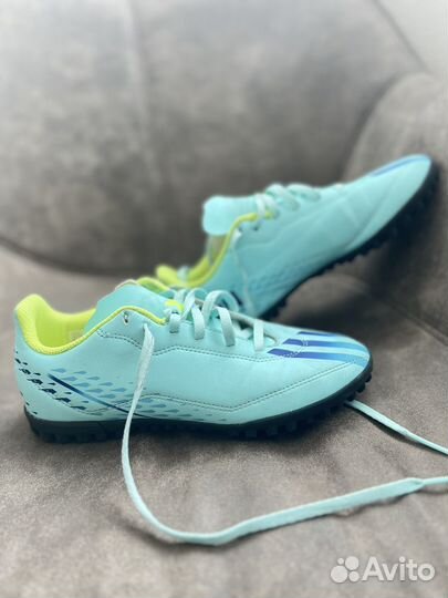 Кроссовки для футбола