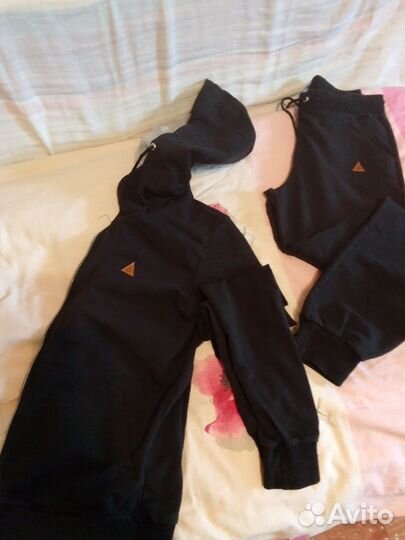 Спортивный костюм женский