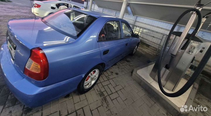 Hyundai Accent, 2004