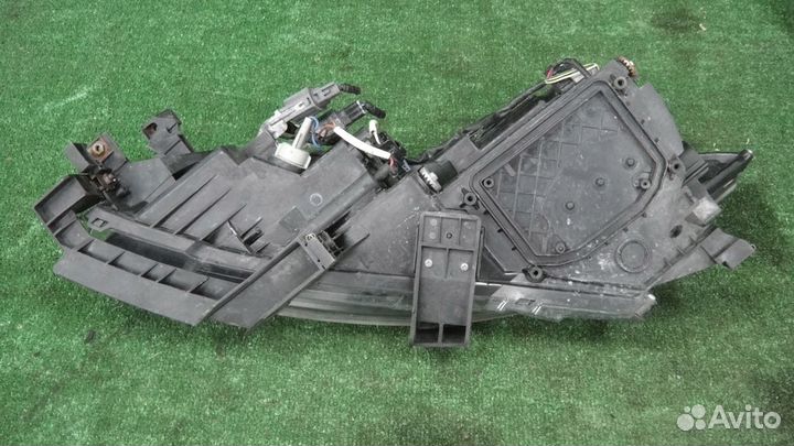 Фара Mazda 6 GH R