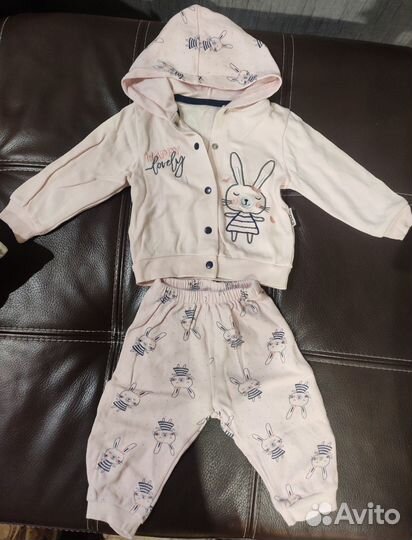 Пакет одежды на девочку размера 68-74