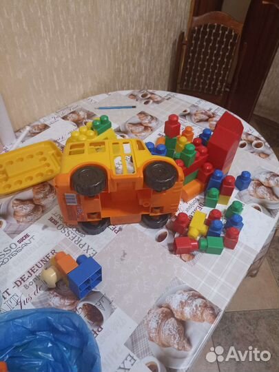 Конструктор lego крупный с автобусом