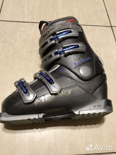 Горнолыжные ботинки Techno pro р. 23,5 + Лыжи elan