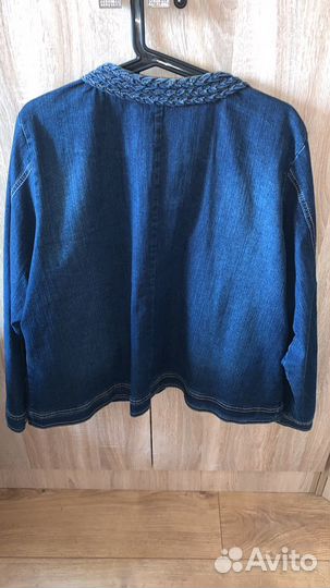 Джинсовая куртка